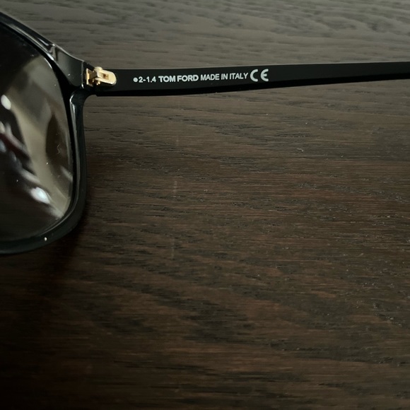 Tom Ford - Classic sunglasses - Picture 6 of 8